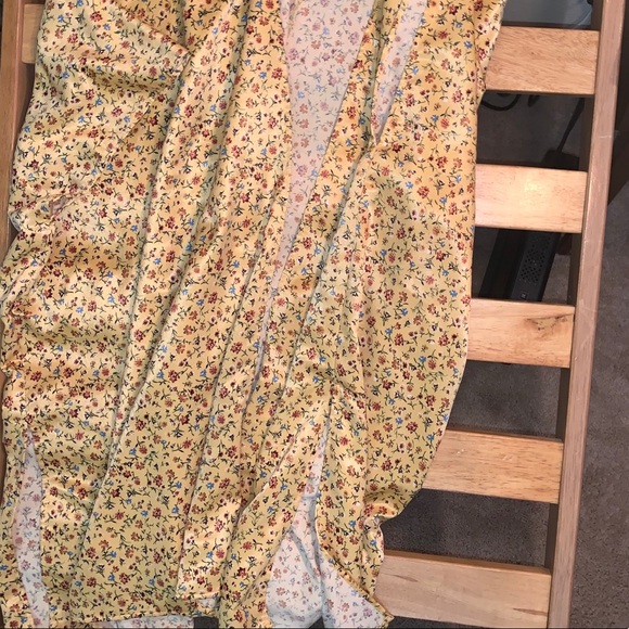 Yellow Floral Silky Oversized Kimono - Picture 7 of 7